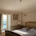 Mado Hotel